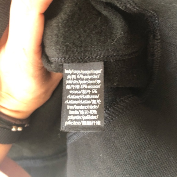 Victoria’s Secret Ruffle Sleeve Sweatshirt. - Picture 4 of 5